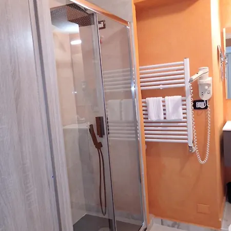 מלון Veronese 3*