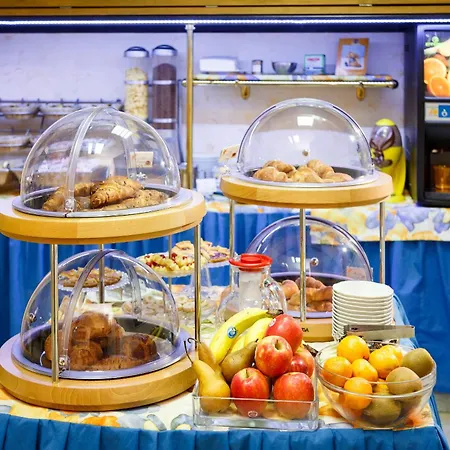 Veronese מלון 3*