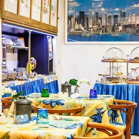 Veronese Hotel 3*